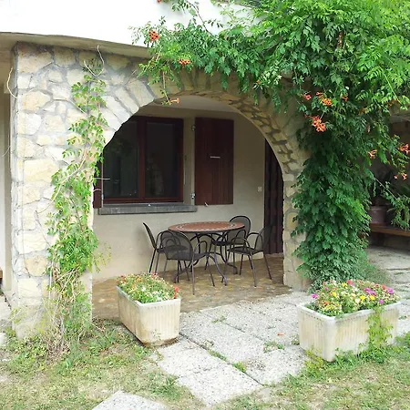 בית כפרי Barbier *